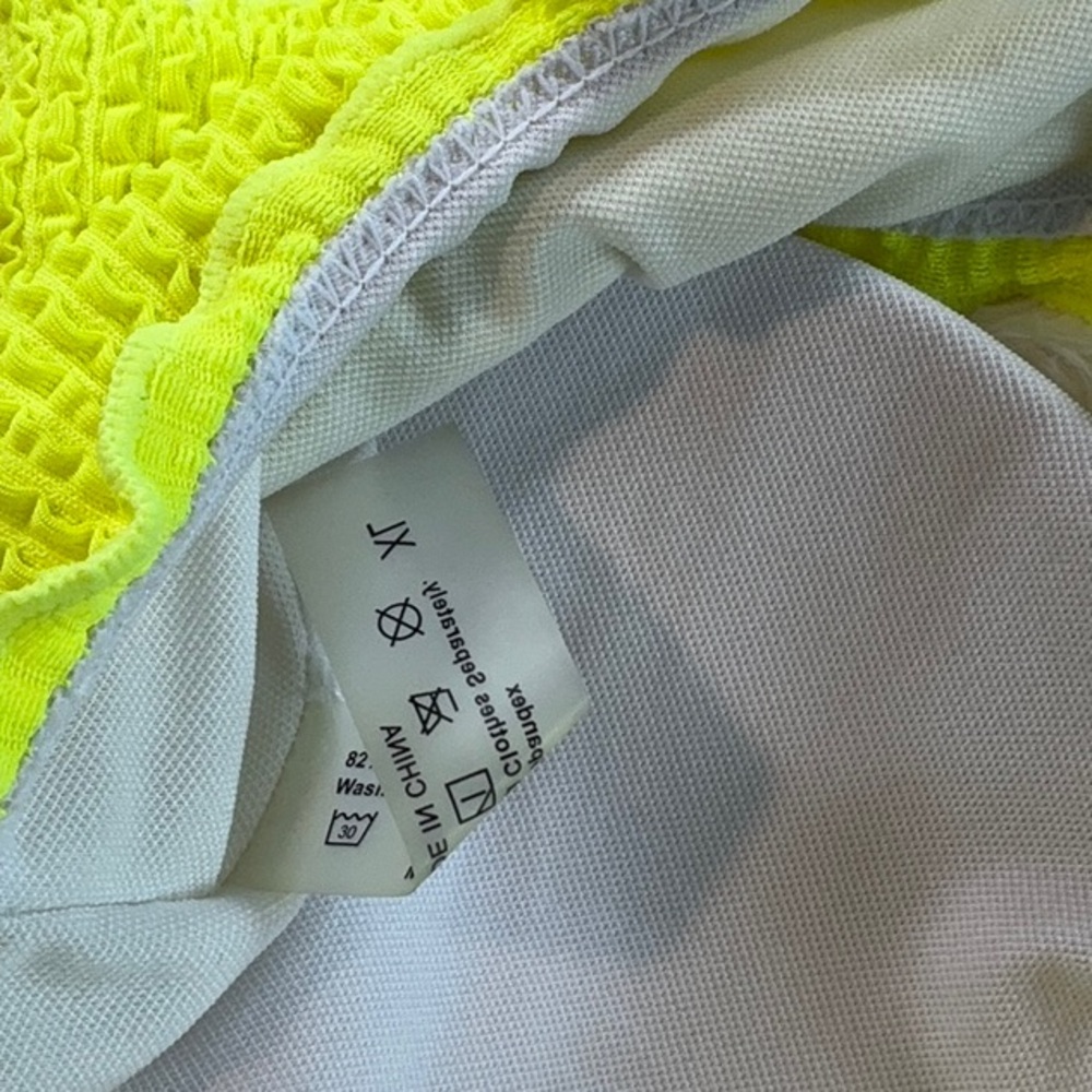 Neon Yellow Bikini Set - Picture 3 of 4